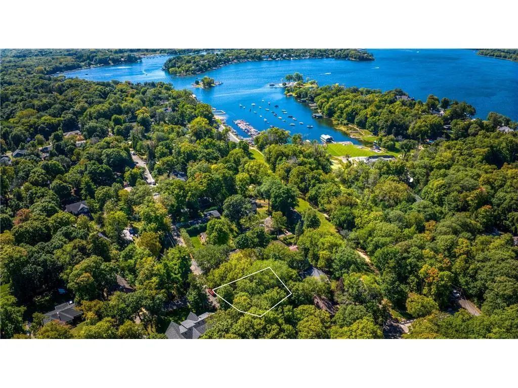 3610 Northome Avenue, Deephaven