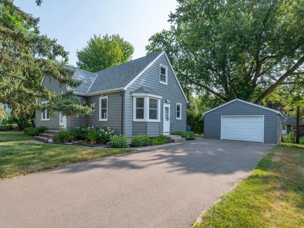 325 5th Avenue N, Hopkins