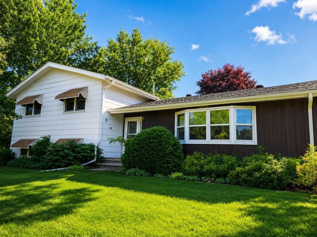 19655 724th Avenue, Albert Lea
