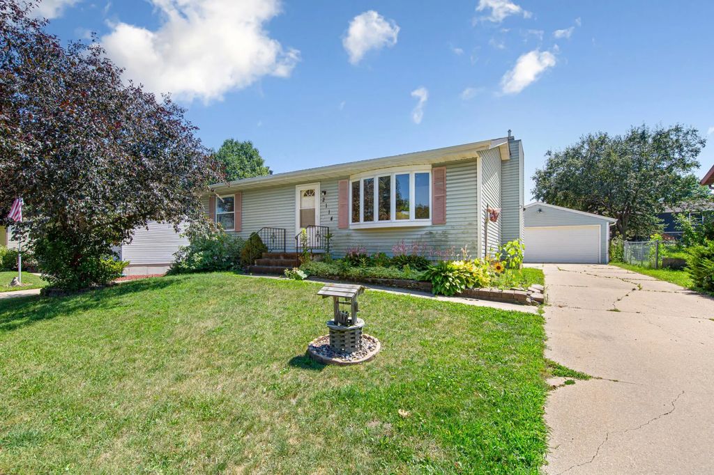 2114 51st Street Nw, Rochester