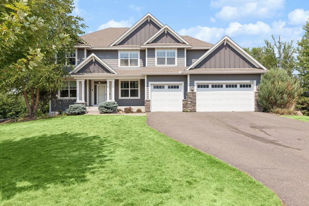 9080 Princeton Circle, Woodbury