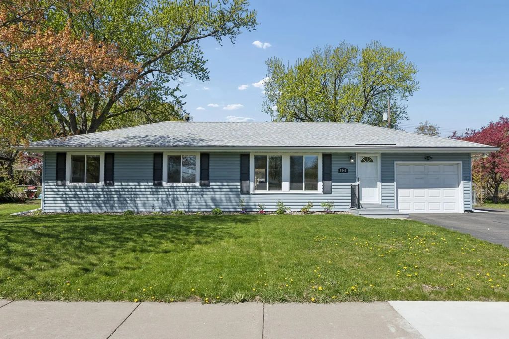 5841 Boone Avenue N, New Hope