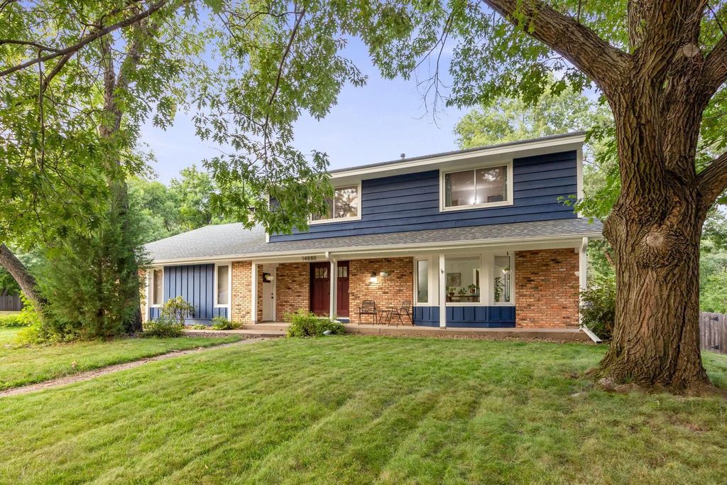 14880 Ironwood Court, Eden Prairie