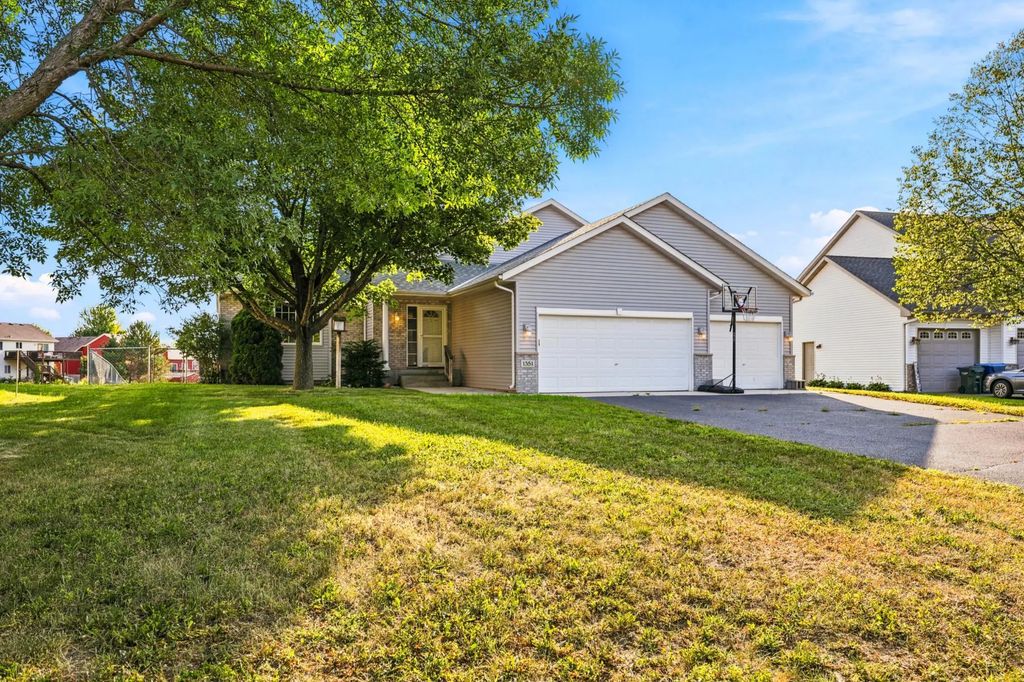 1351 Rolling Oaks Drive, Hanover