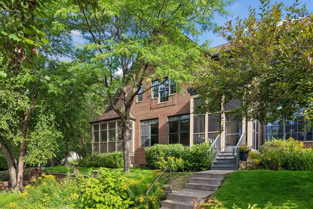 1401 Franklin Avenue Se, Minneapolis