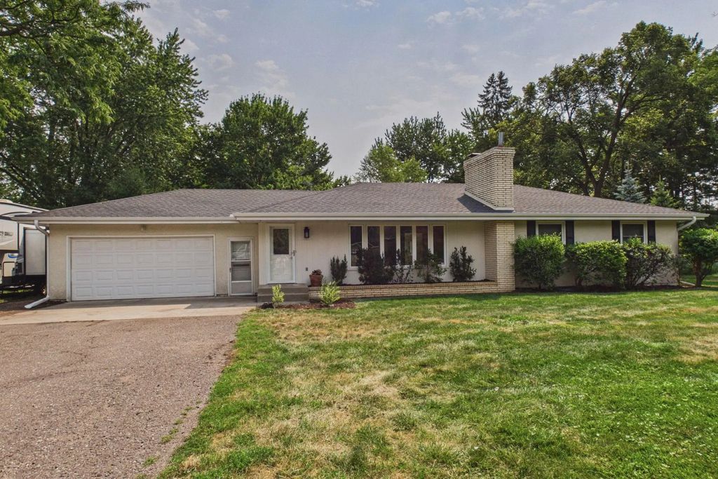 3287 Lake Elmo Avenue N, Lake Elmo