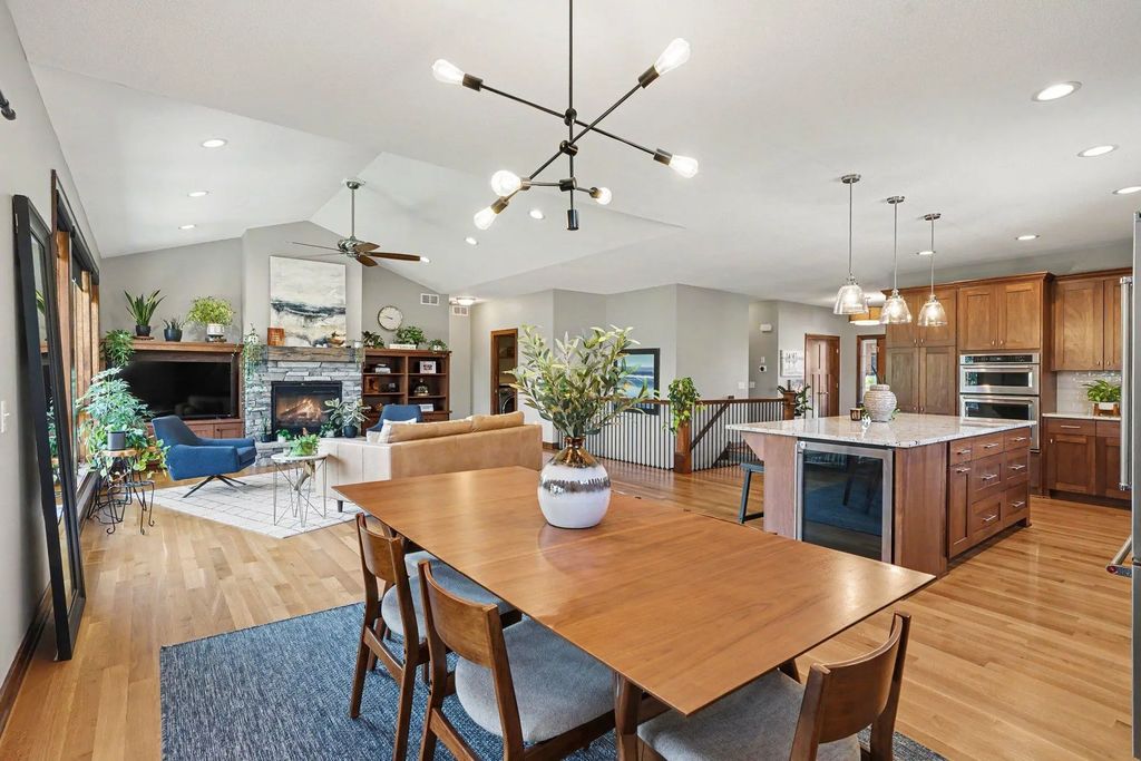 1701 Huron Court, Northfield