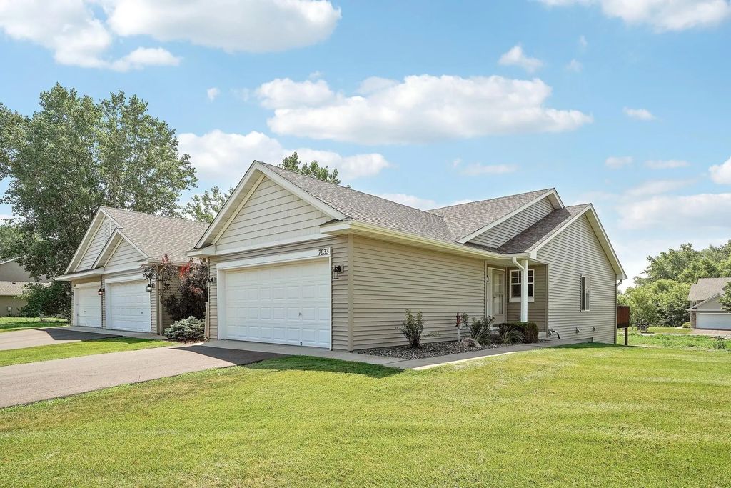 7633 Fox Creek Court, Greenfield