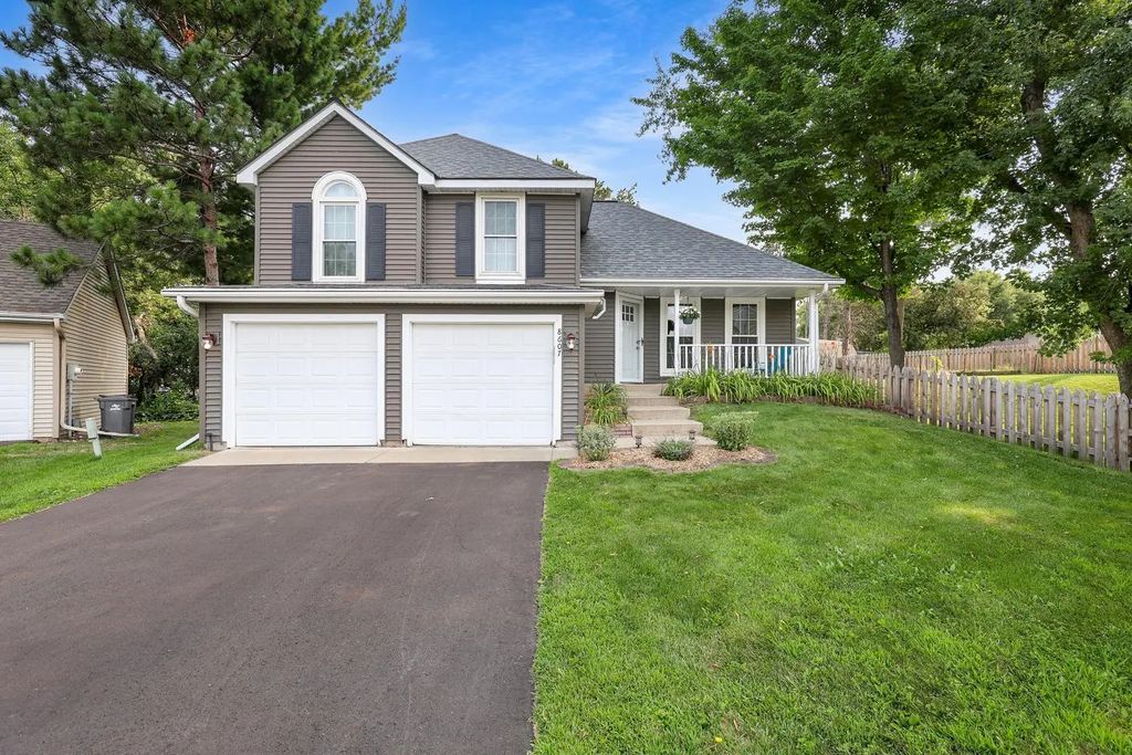 8607 Shiloh Court, Eden Prairie