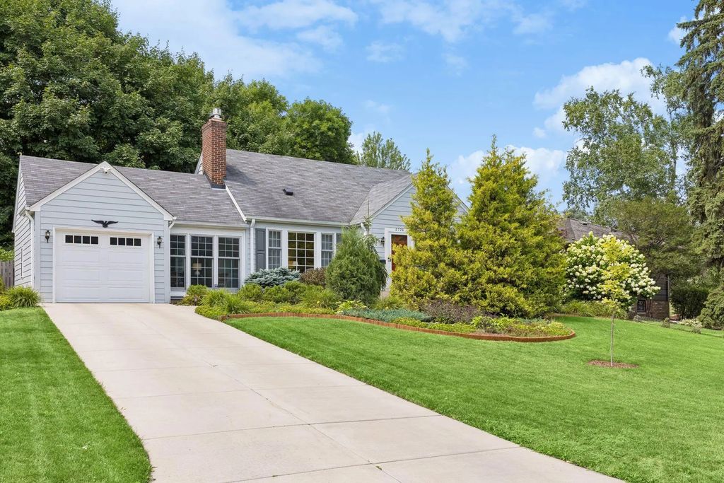 2724 Ottawa Avenue S, Saint Louis Park
