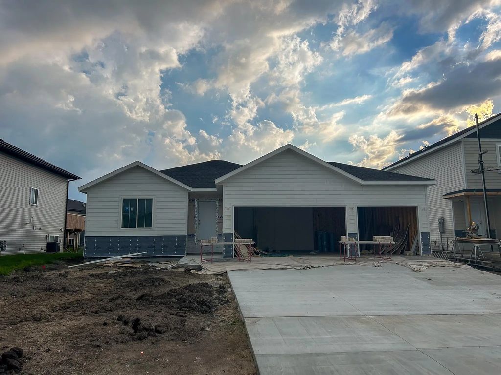 6721 14 Street S, Fargo