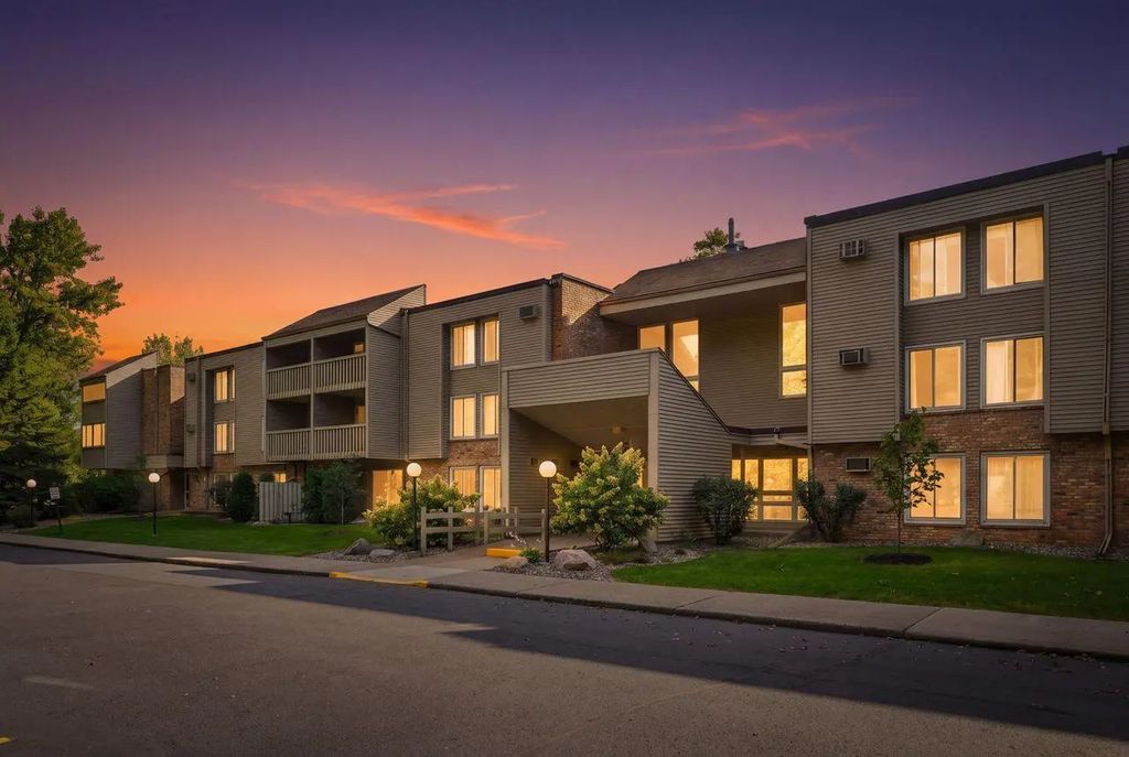 4045 Hodgson Road 201, Shoreview