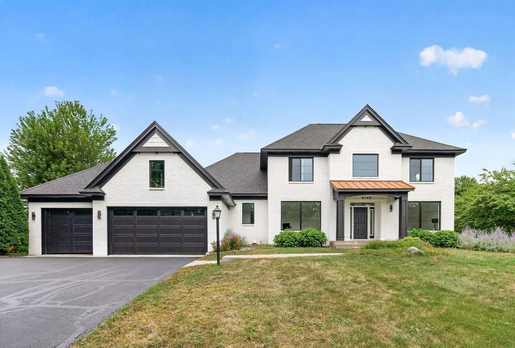 9140 Heritage Way, Woodbury