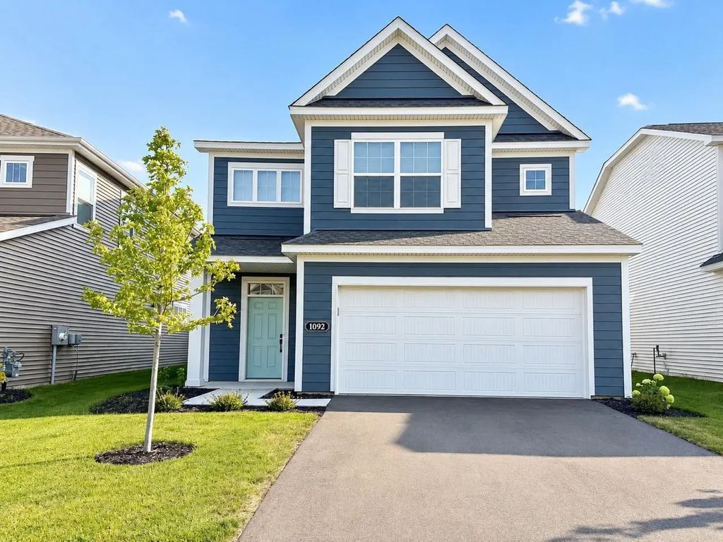 1092 Annacotte Lane, Rosemount