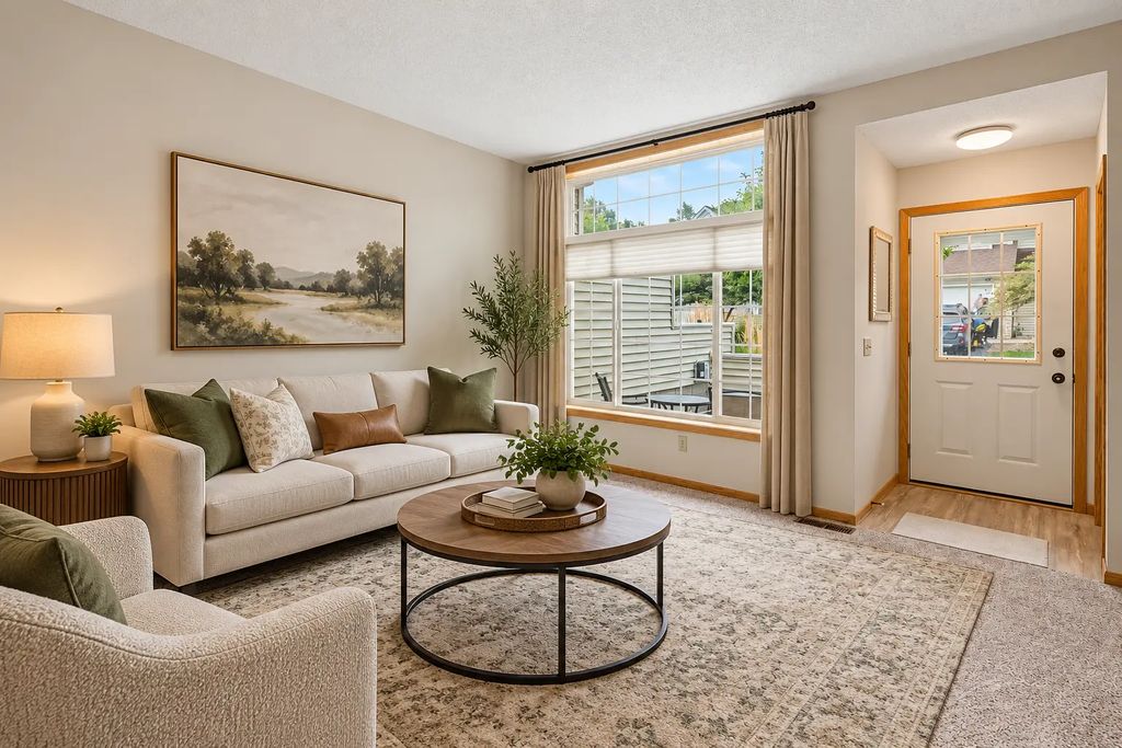 15345 Greenhaven Lane 103, Burnsville