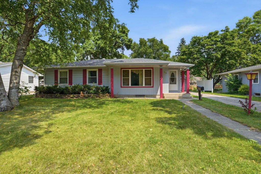 1120 Quincy Avenue, Willmar