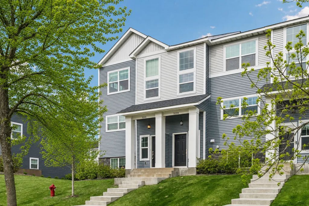 3141 Clover Ridge Drive, Chaska