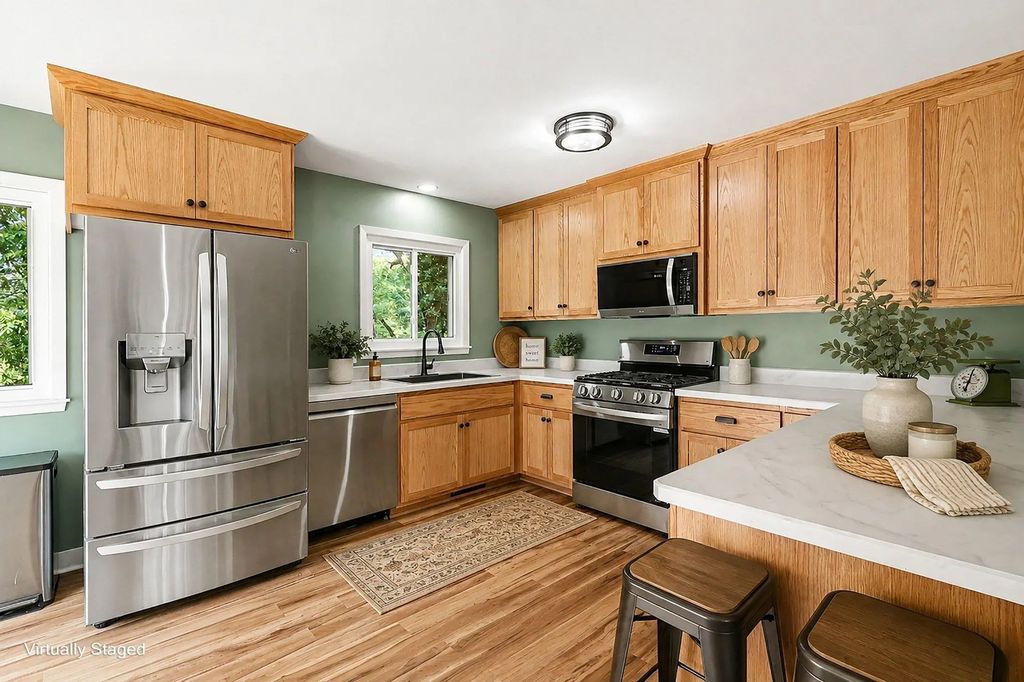 10524 Kimbro Avenue S, Cottage Grove
