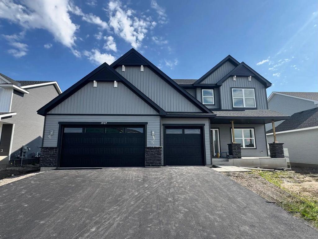 1927 Ravine Road, Carver
