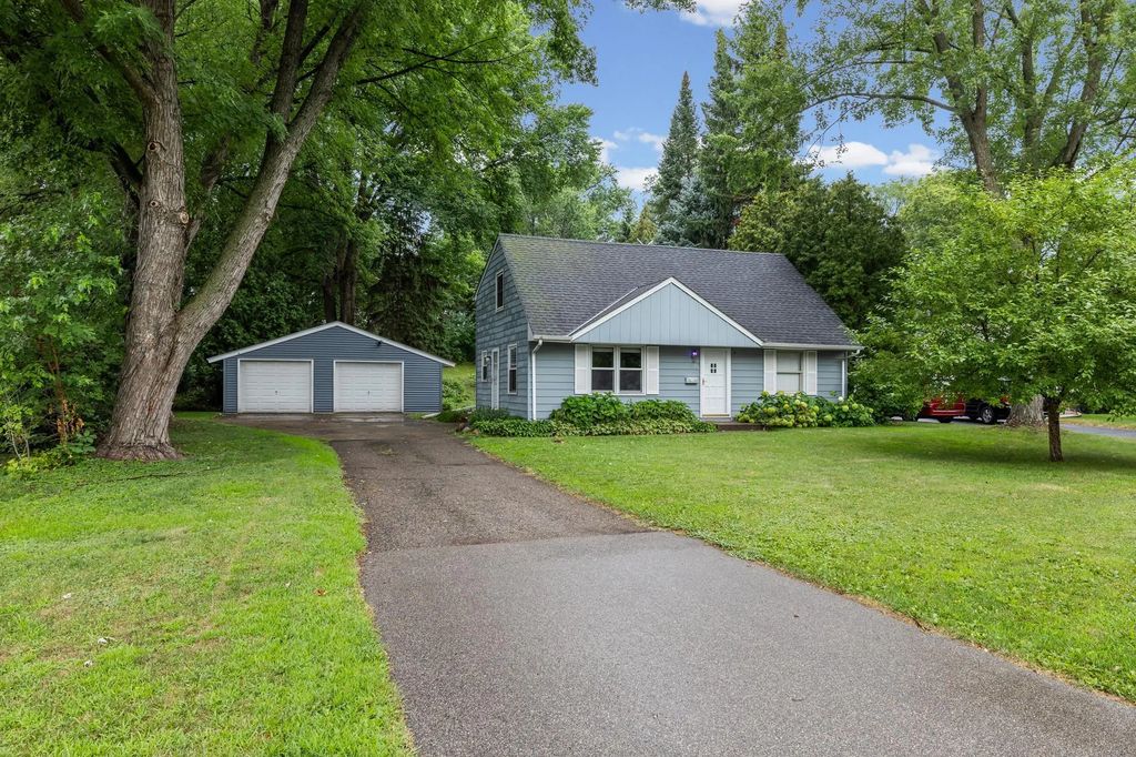 8236 Queen Avenue S, Bloomington
