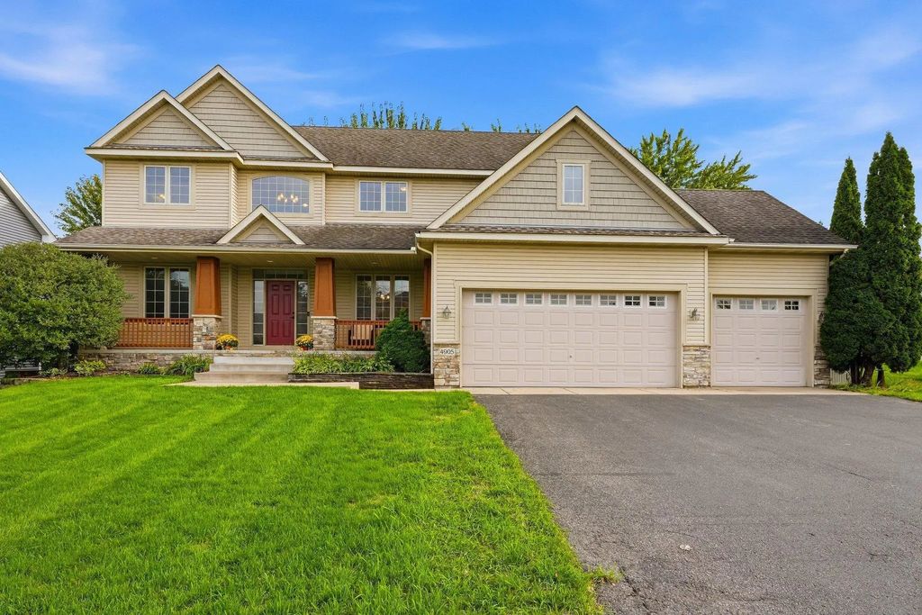 4905 102nd Trail N, Brooklyn Park