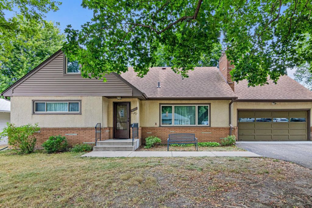 4131 Cleveland Street Ne, Columbia Heights