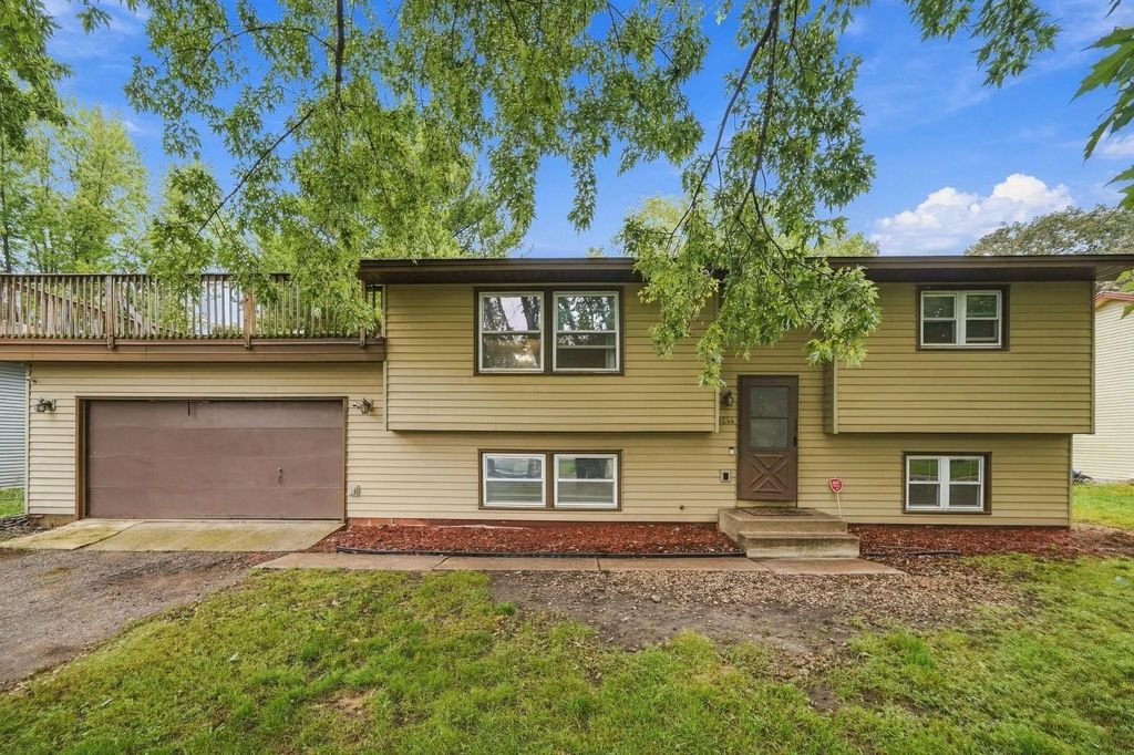 8244 Morgan Avenue N, Brooklyn Park