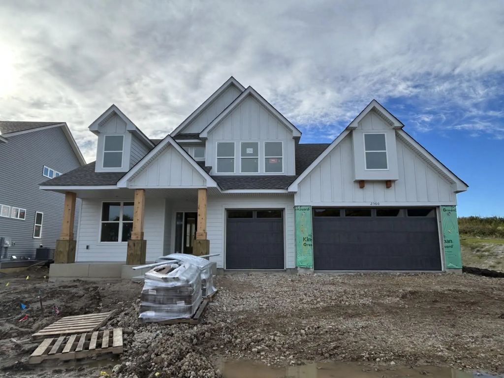 2560 Rock Elm Road, Shakopee