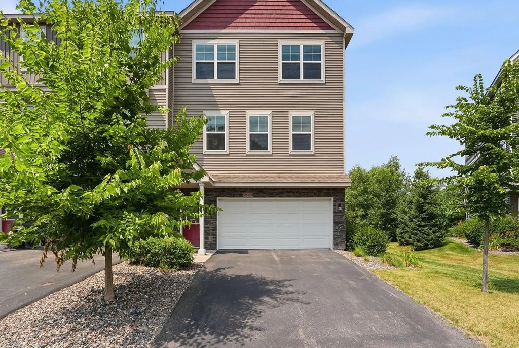 9669 Olive Lane N, Maple Grove