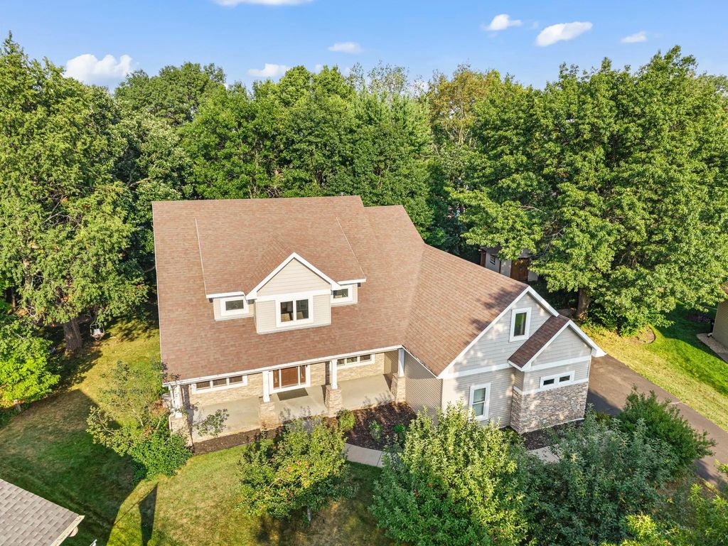 380 Sioux Lookout, Lino Lakes