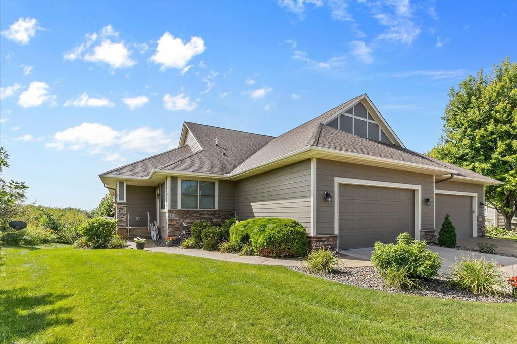 5501 Fernbrook Lane N, Plymouth