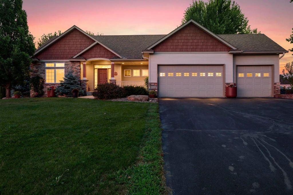 19645 Camrose Way, Farmington