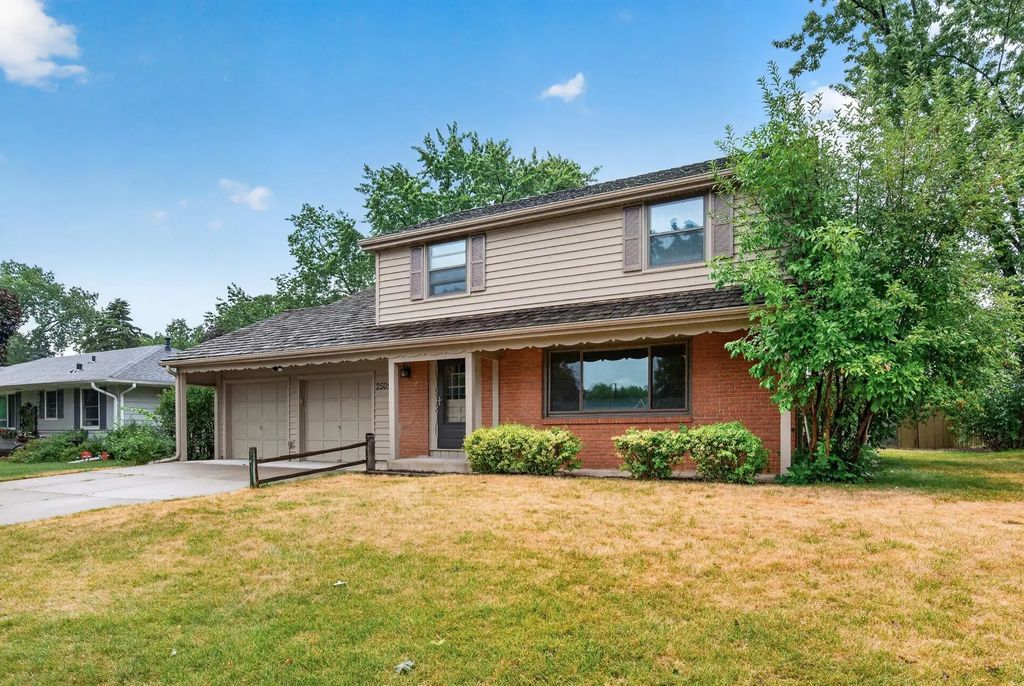 2509 119th Avenue Nw, Coon Rapids
