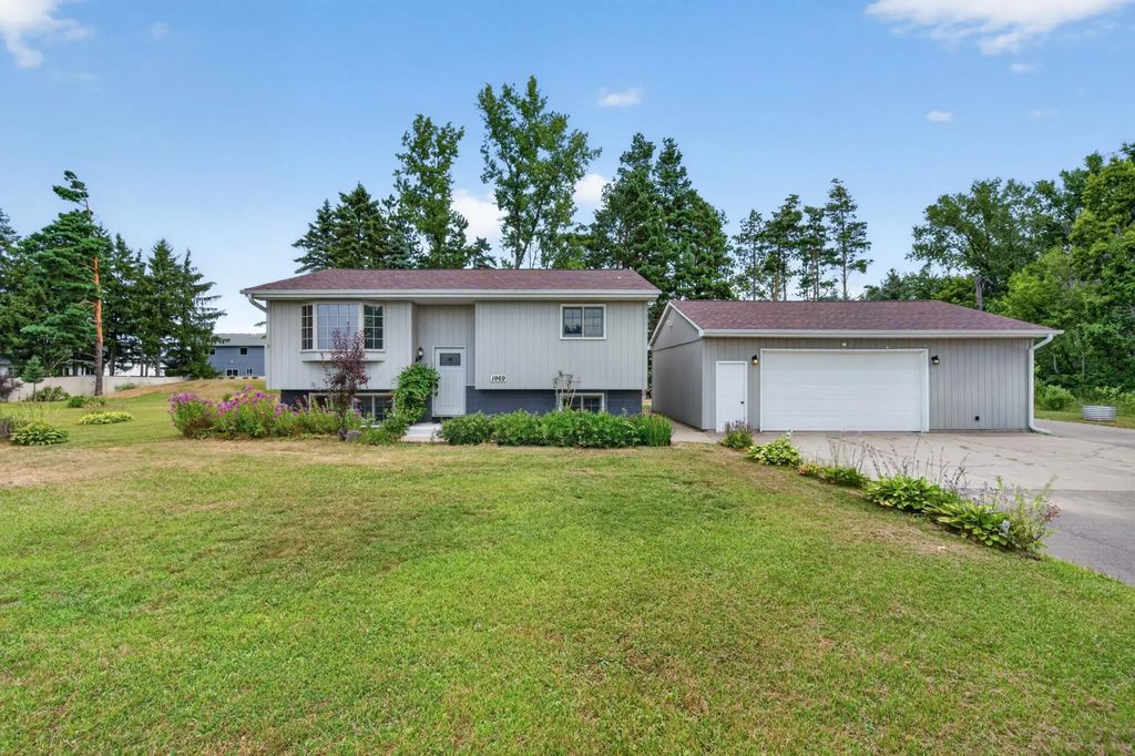 1969 Birch Street, Lino Lakes