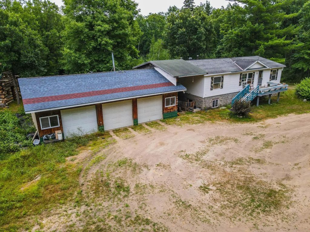 34256 Musky Drive, Laporte