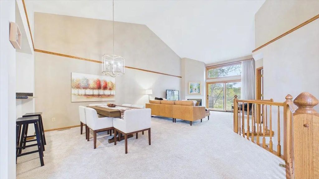 16407 Grenwich Terrace, Eden Prairie