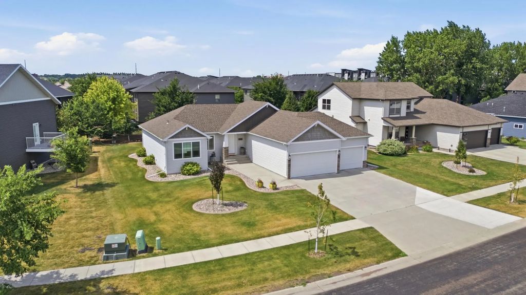3539 55th Street S, Fargo