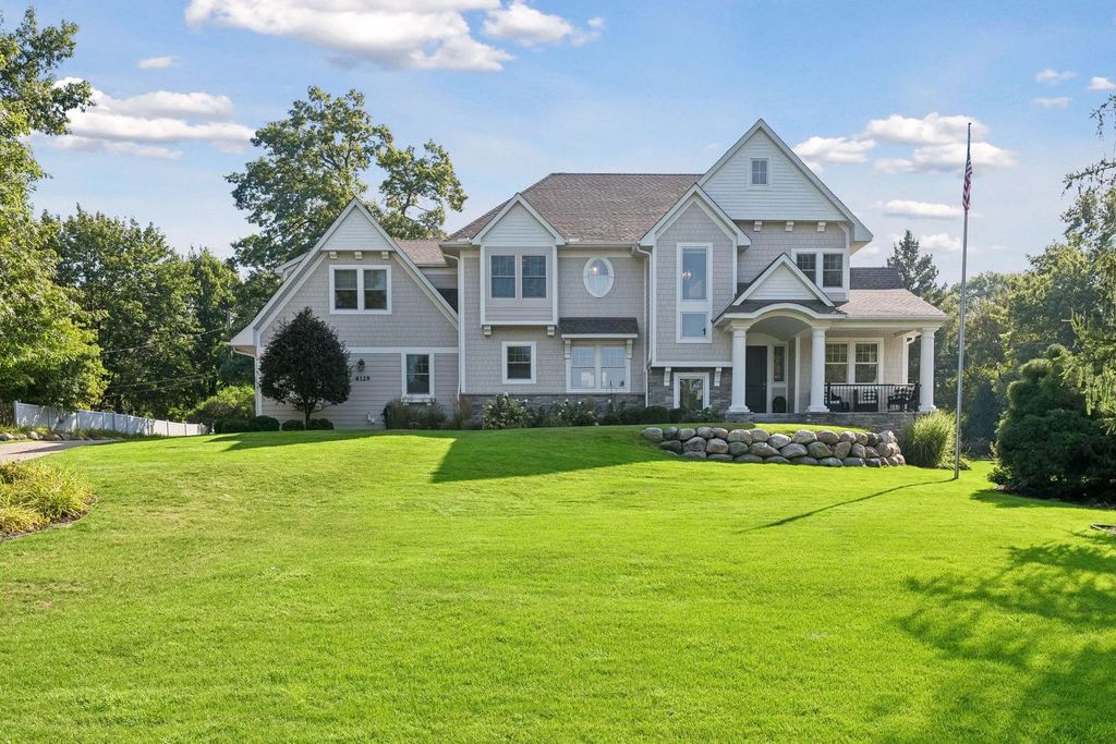 6129 Westridge Boulevard, Edina