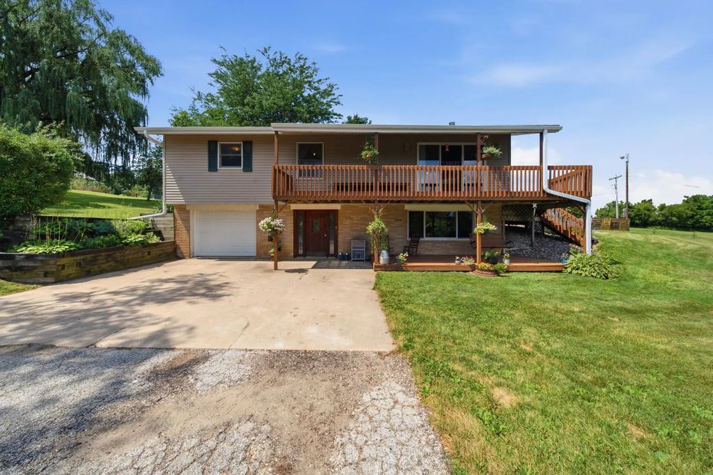1015 Ridge Road S, Preston