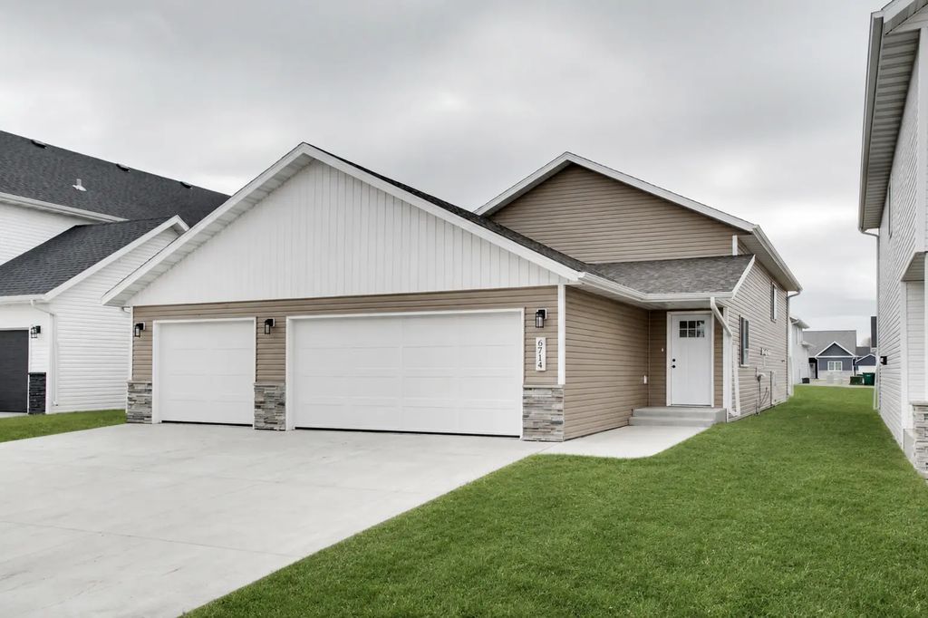 6796 Deer Creek Parkway, Horace