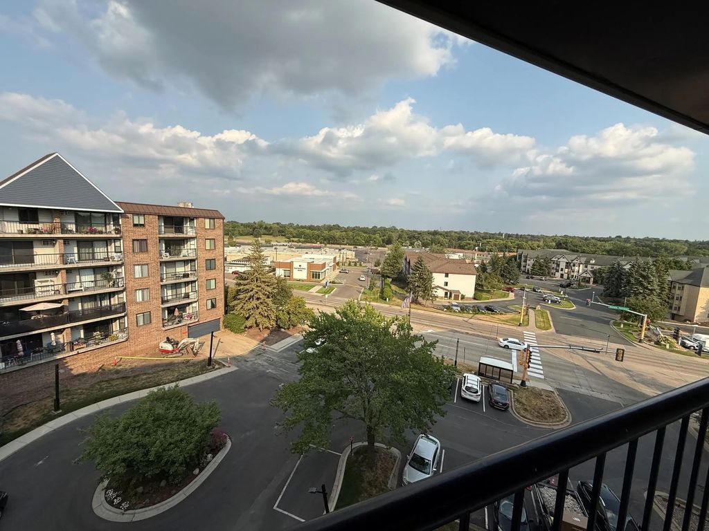 2601 Kenzie Terrace 528, Saint Anthony