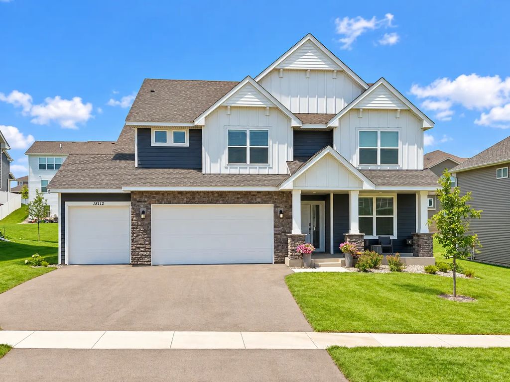 18112 Hounds Drive, Lakeville