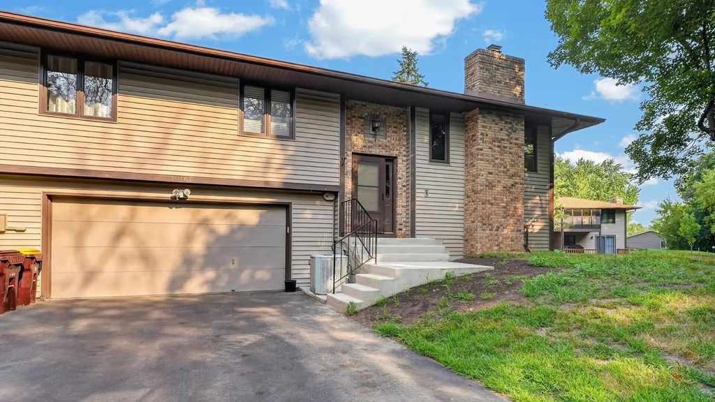 30167 Olinda Trail, Lindstrom