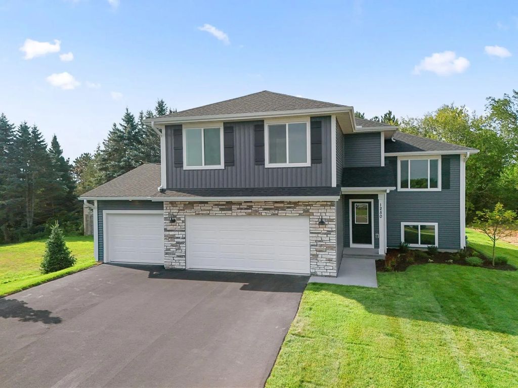 1362 Wisteria Lane, New Richmond
