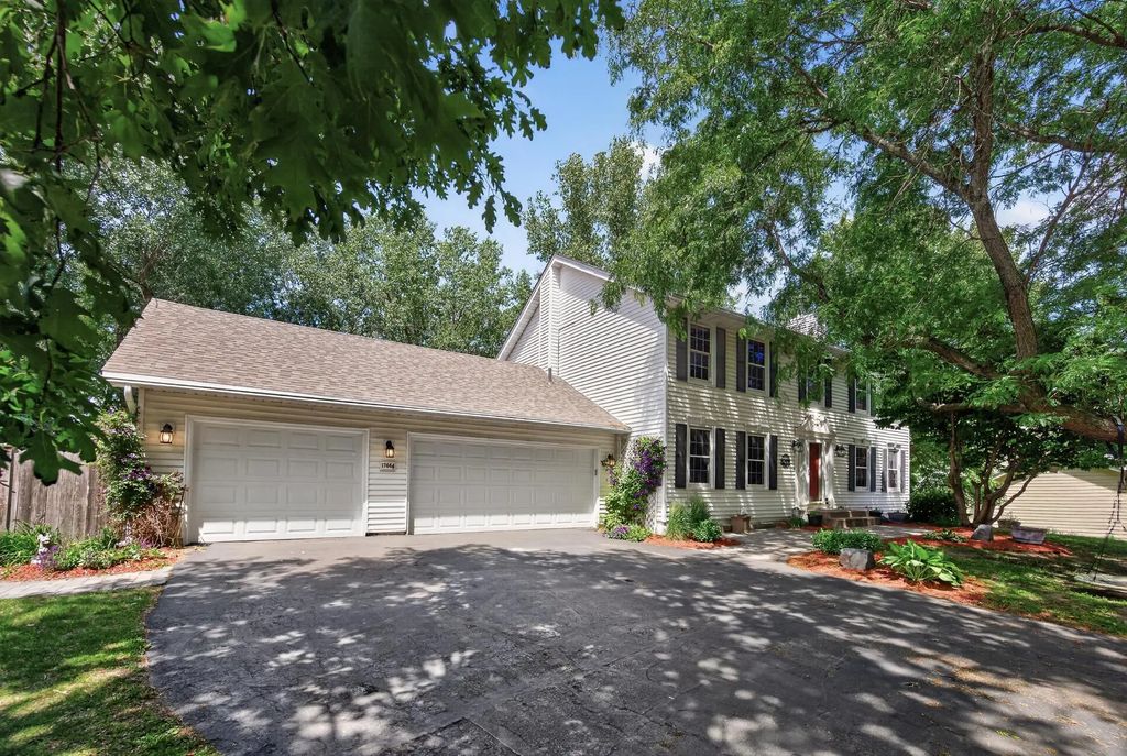 17664 Kettering Trail, Lakeville
