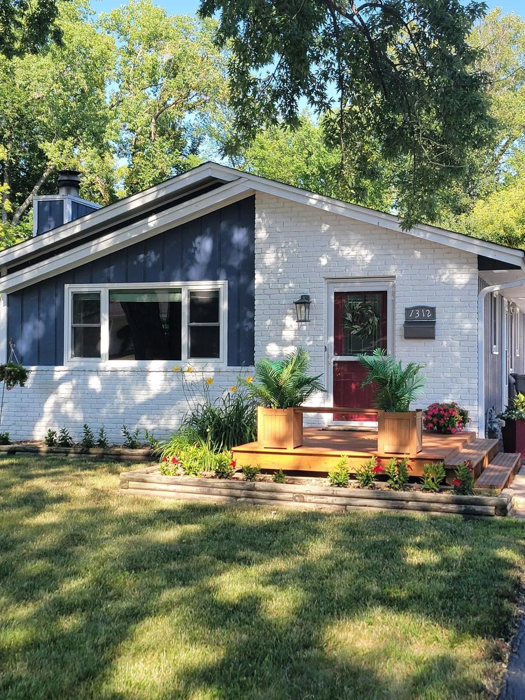 1312 Gettysburg Avenue N, Golden Valley