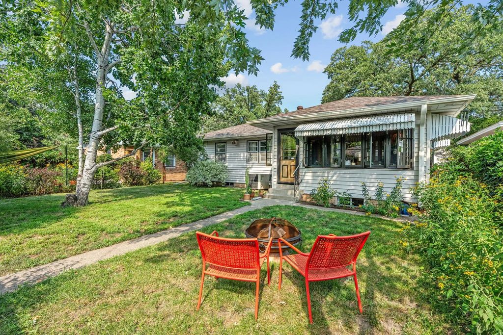 4339 Penn Avenue N, Minneapolis