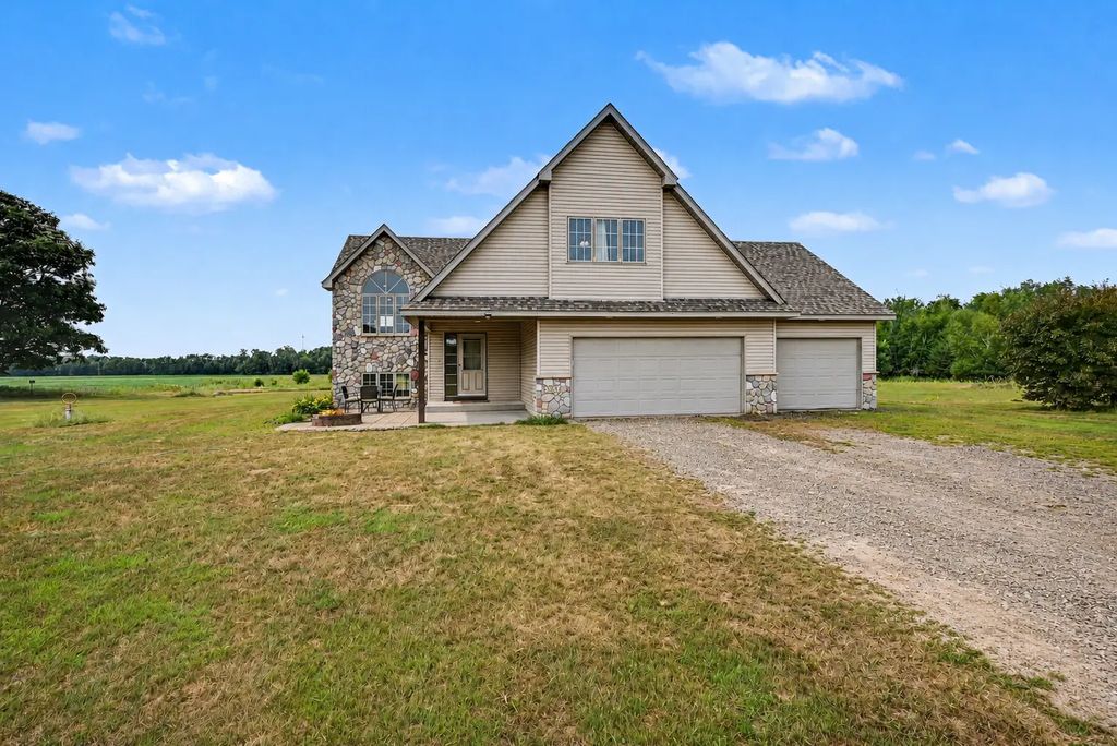 35824 Lincoln Road, North Branch