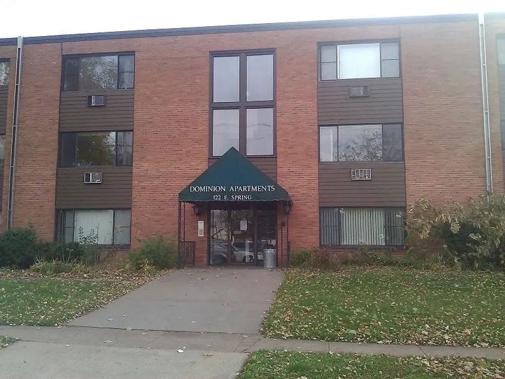 122 Spring Street #305, River Falls