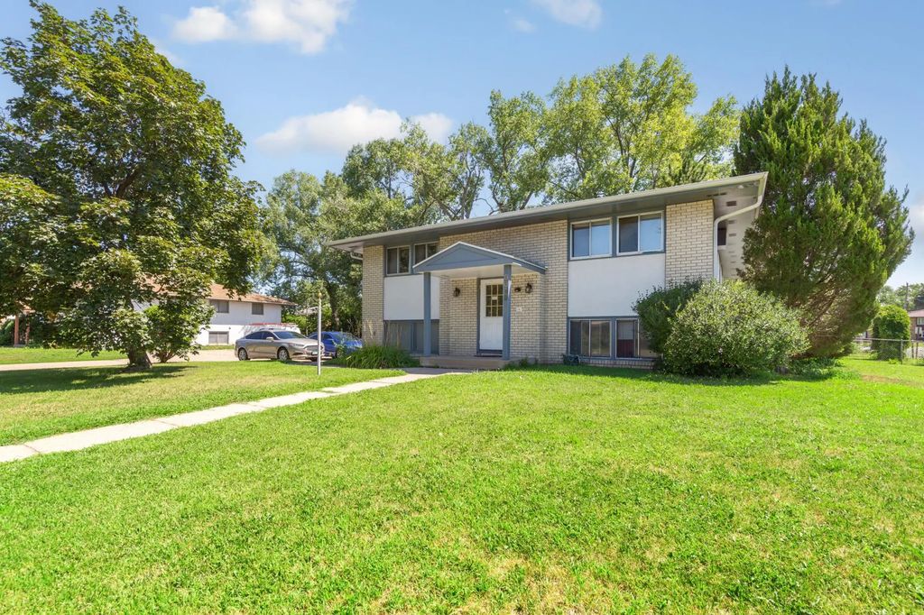 8843 18th Avenue S, Bloomington